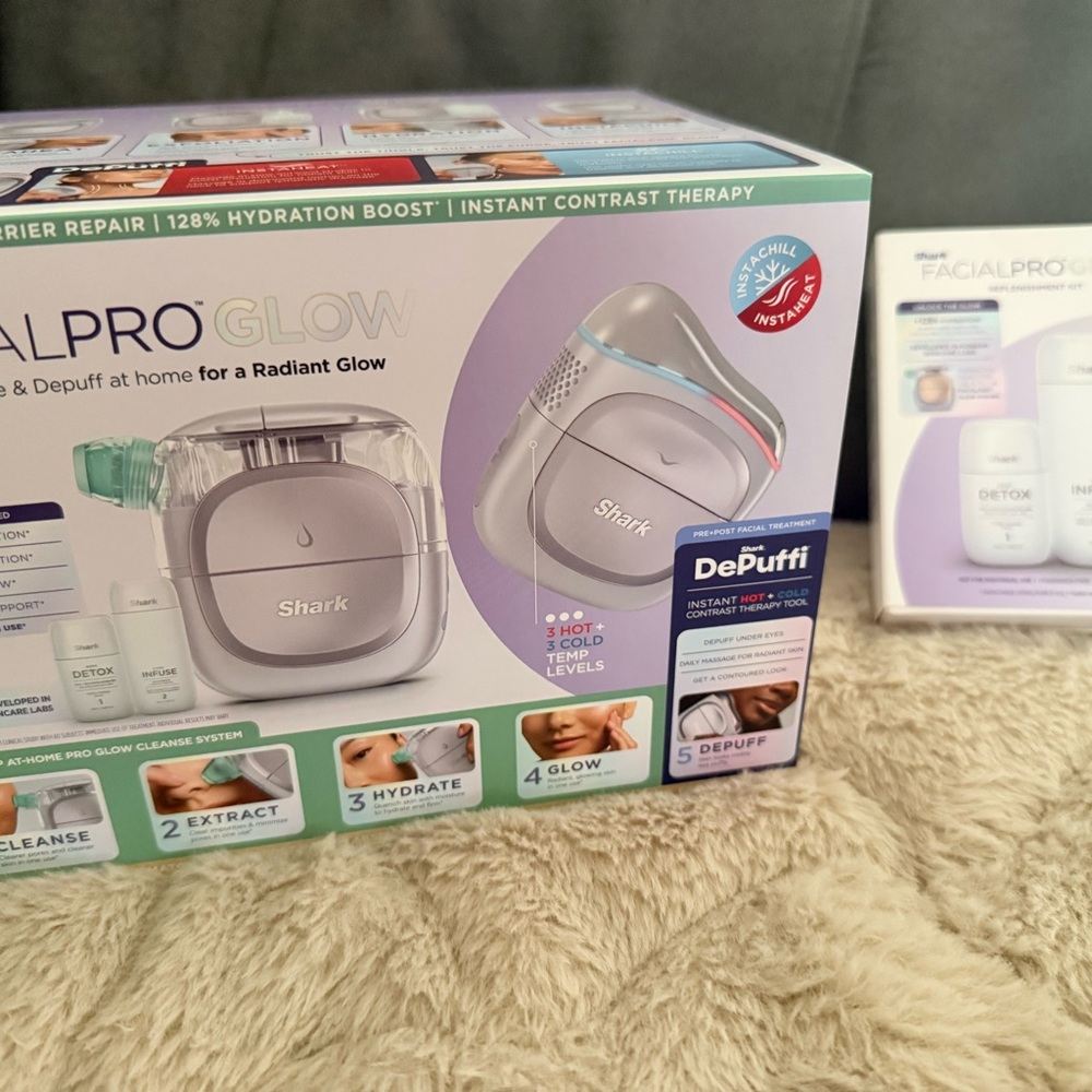 Shark FacialPro Glow Skincare Tool — Pearl White